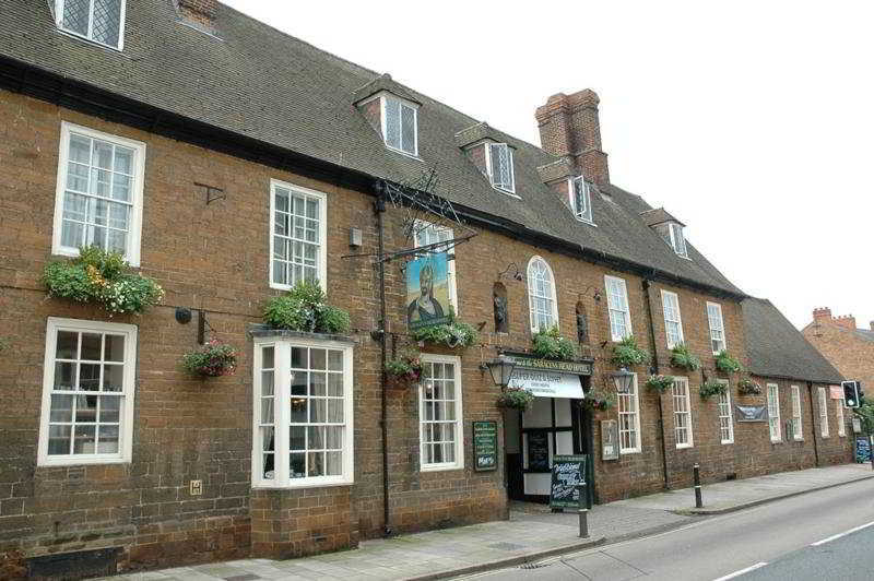 Saracens Head Hotel By Greene King Inns Towcester Exterior foto